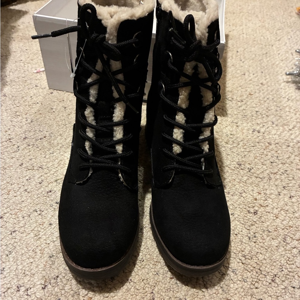 Black Fur-Lined Women's Boots